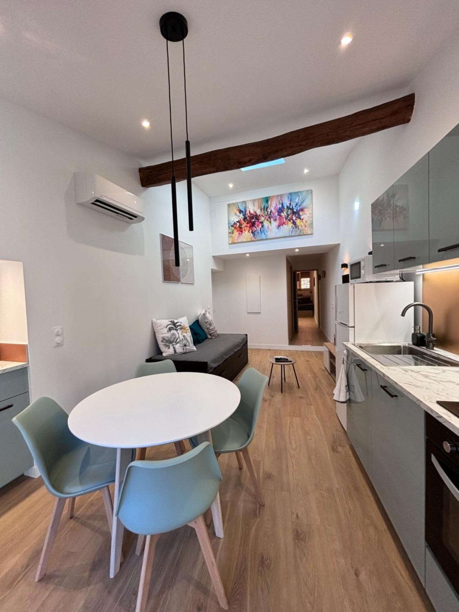 Charmant Appartement Au Coeur De Villeneuve Loubet Exterior foto